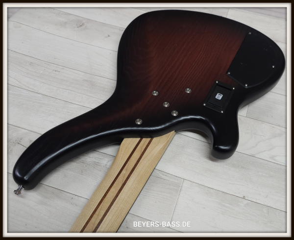 Sandberg Custom 5 Yolanda Charles, Open Pore Brownburst, Signature